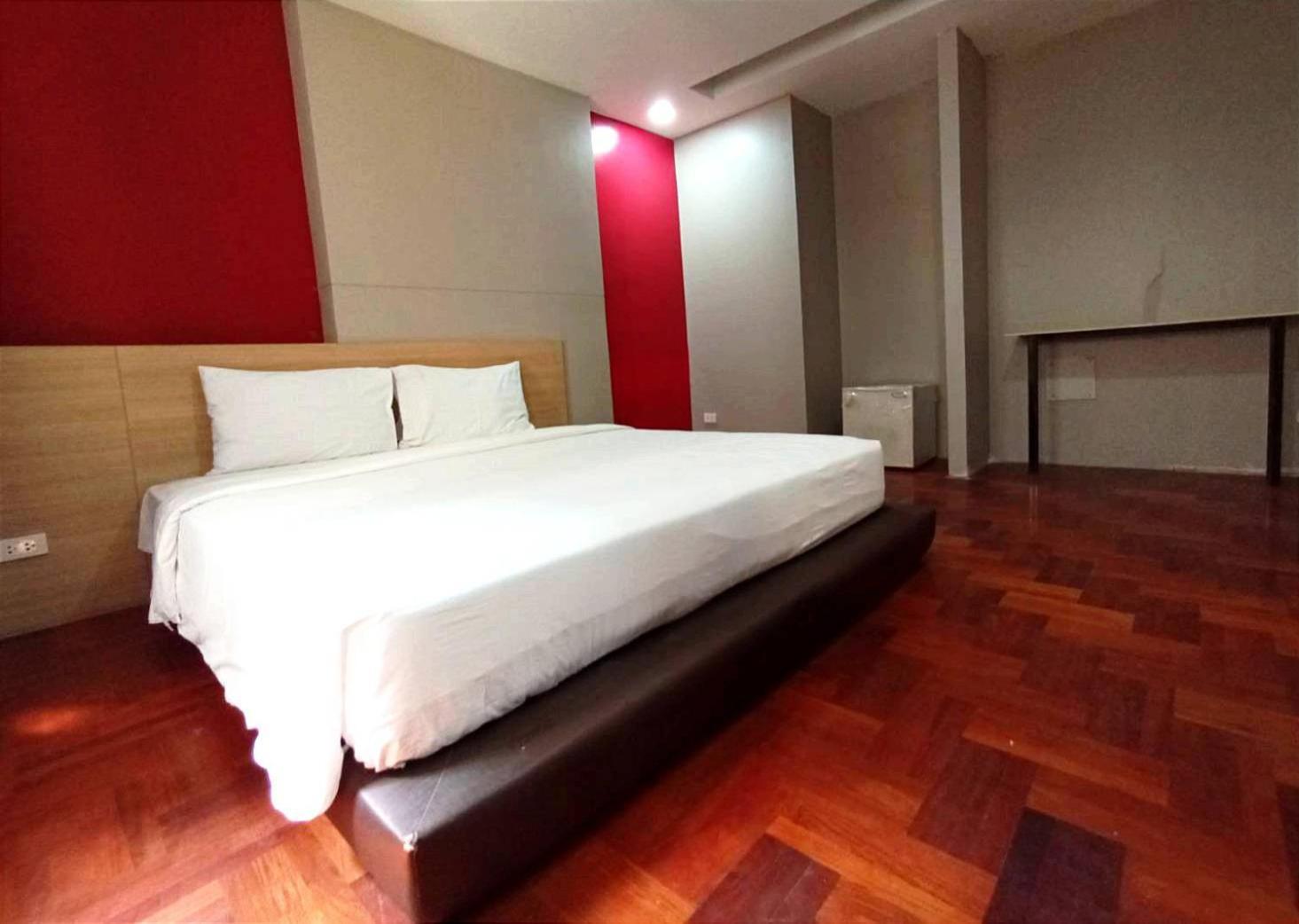 โกอินน์ สีลม - สถานีรถไฟฟ้าเซนต์หลุยส์ Go Inn Silom - Bts Saint Louis Bangkok Eksteriør bilde